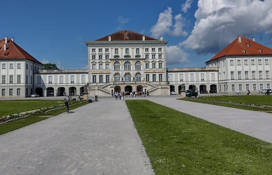 Munich Sightseeing by car with professional guide