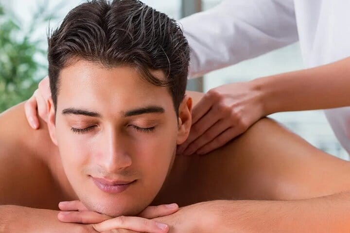 Cleopatra & Turkish Bath with 45-minute body massage in Hurghada