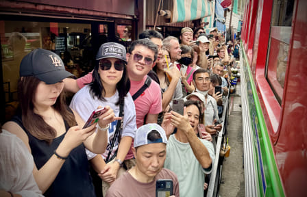 Small Group Floating and Railway Market Tour in Bangkok