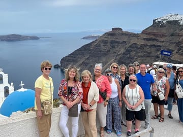 Santorini’s Hidden Gems with Wine Tasting: 6-Hour Private Tour