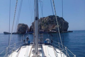 Full-Day Sailing Tour of Kefalonia from Argostolion Port
