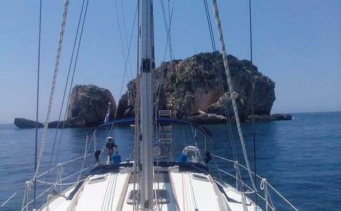 Full-Day Sailing Tour of Kefalonia from Argostolion Port
