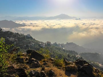 3-Day Tour: Edge of the World, City tour and Red Sand from Riyadh