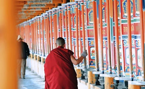 Lanzhou Day Tour to Labrang Monastery and Sangke Grassland