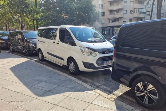 Private transfers between Paris and Spain
