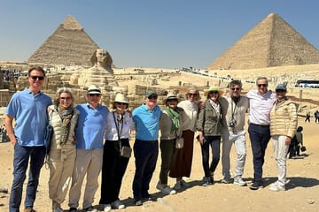 Private Full-Day Tour of Giza Pyramids and Cairo Museum