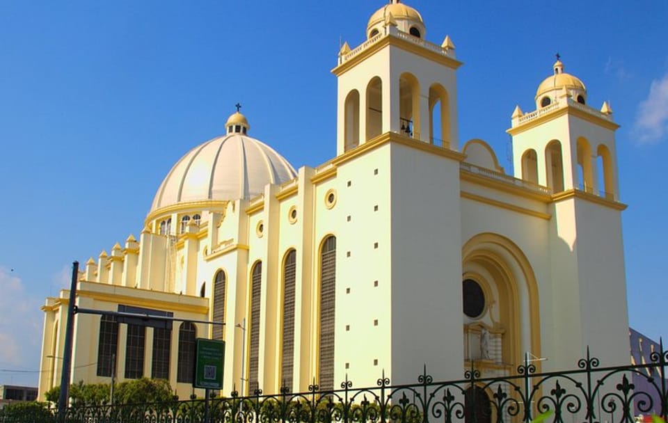 San Salvador City Half-Day Cultural Tour by Minivan