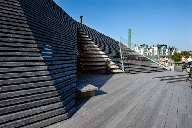 The design café and public sauna Löyly is on our route.