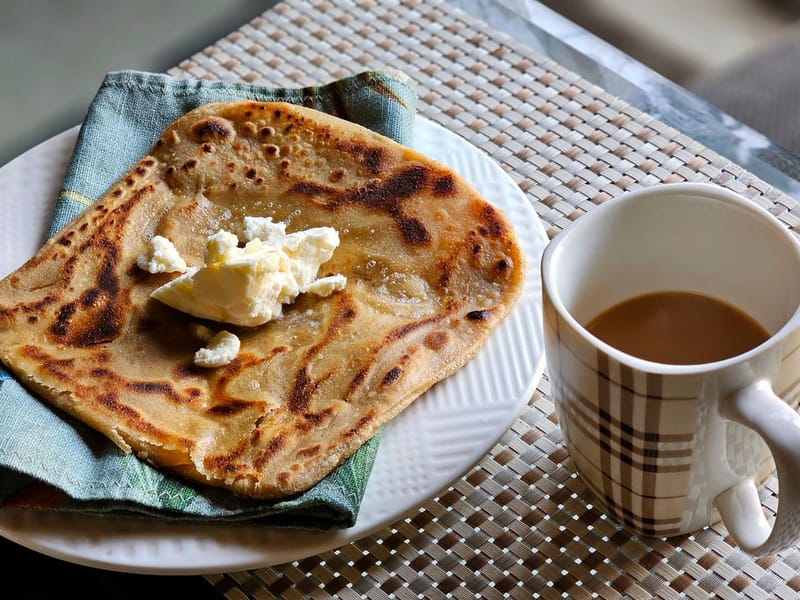 Lhasa Butter Tea and Tsampa Family Visit with English Guide