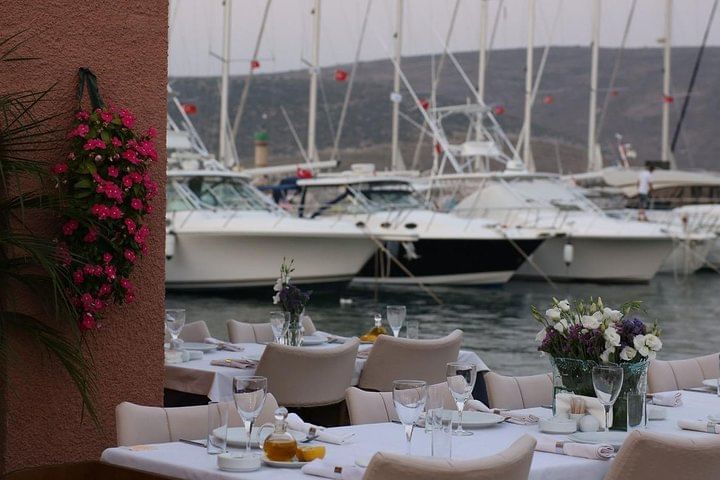 Restaurant du port d'Alacati