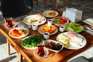 Turkish Breakfast Experience and Ancient Ephesus Highlights