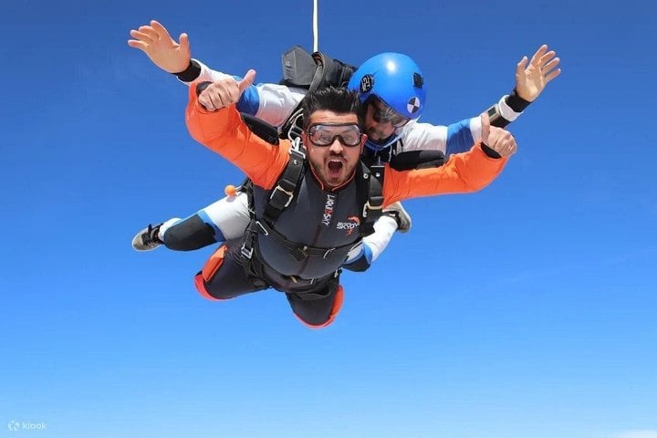 Tandem Skydiving Over the Mediterranean Sea in Side Manavgat 8