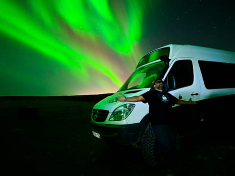 Private 4x4 Tour from Reykjavik - Northern Lights & Hot Choco