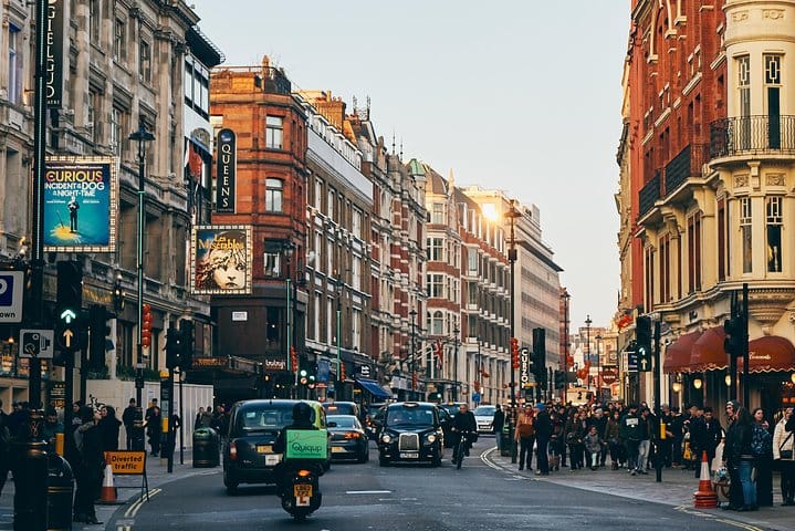 Full Day Traditional Private London Tour with Car/Black Cab/SUV/Van/Coach 10