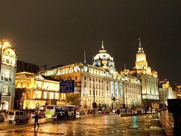 Shanghai Night River Cruise Tour and Yang’s Dumpling Experience