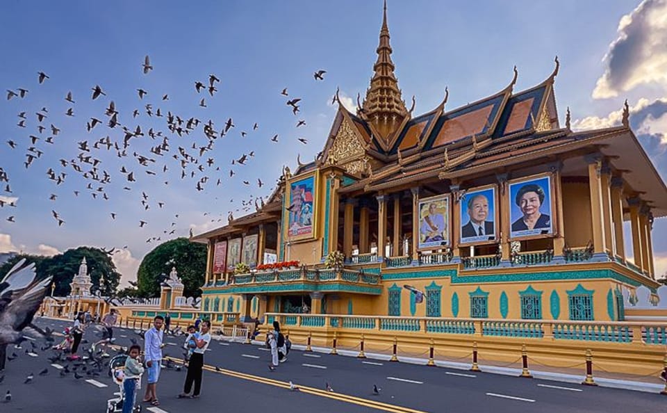 Cultural Tour of Phnom Penh and Siem Reap in 3 Days