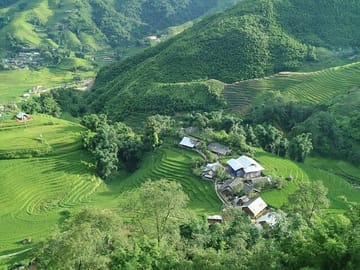 Sa Pa 2-Day Trek and Ethnic Minority Villages Homestay