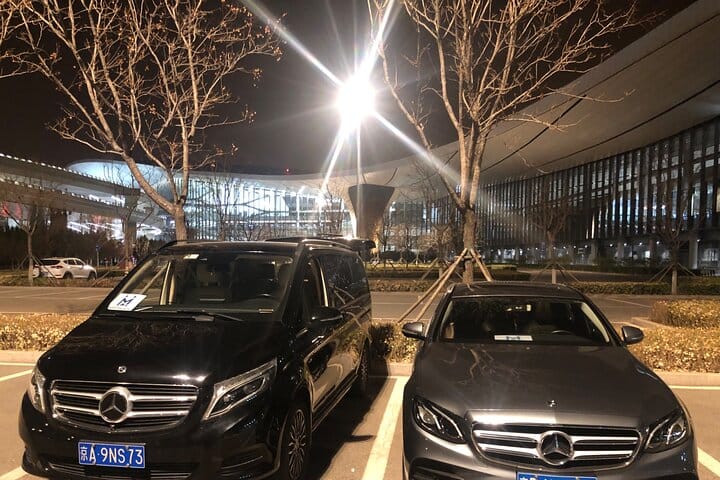 TOP VIP perfect English speaking driver services by Mercedes E 5