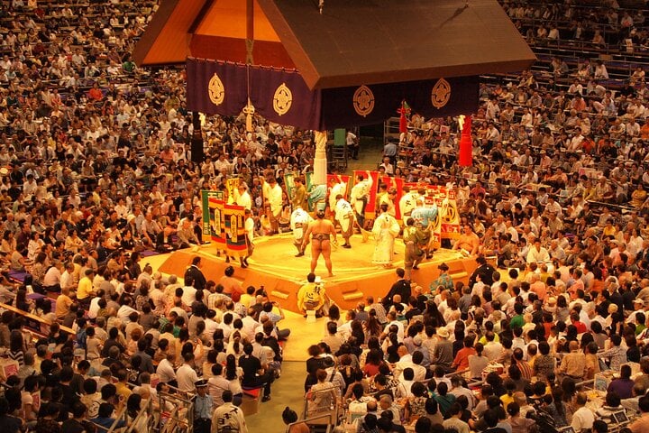 Sumo Tournament Experience in Nagoya