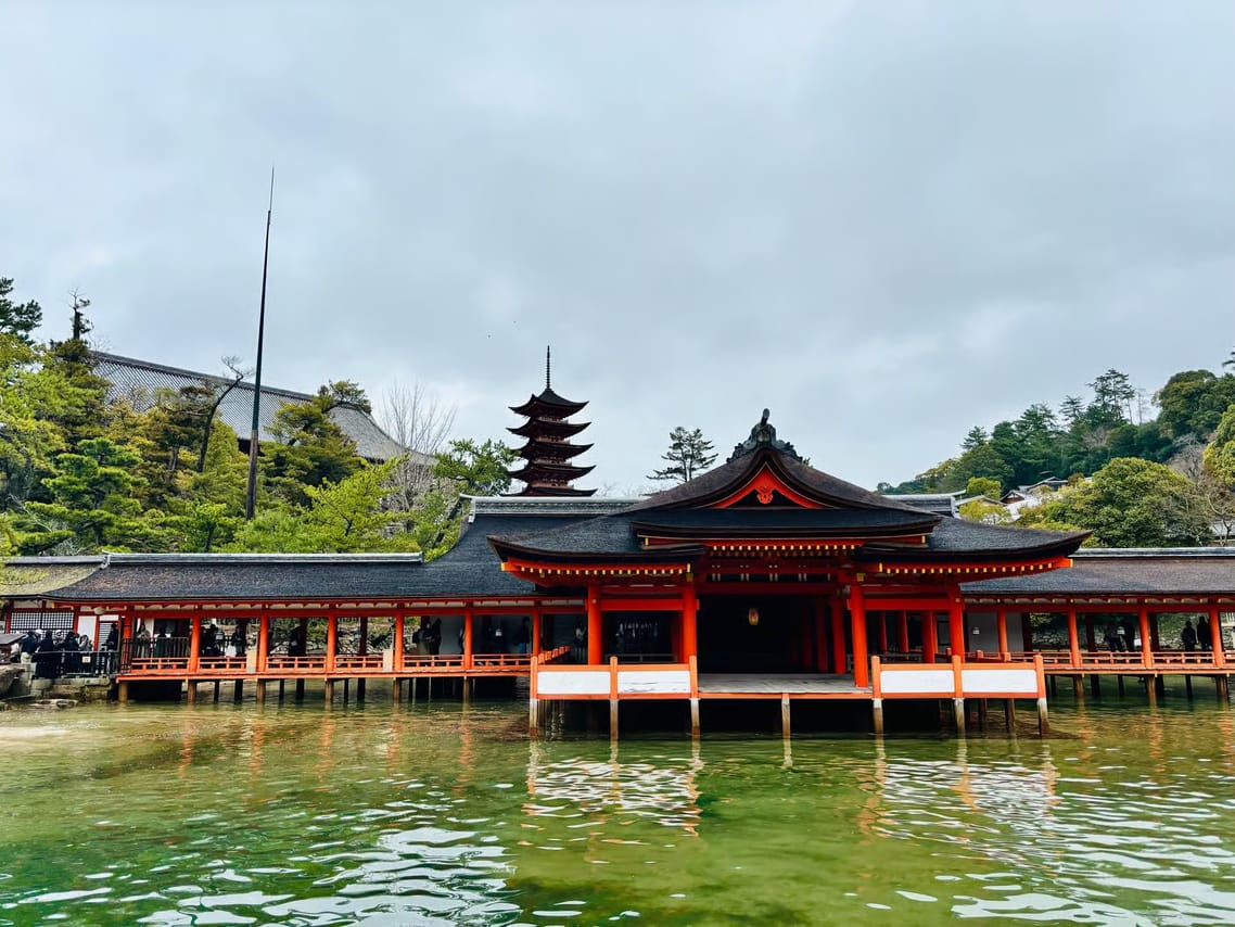 Hiroshima Station to Miyajima and Peace Park Private Tour 2