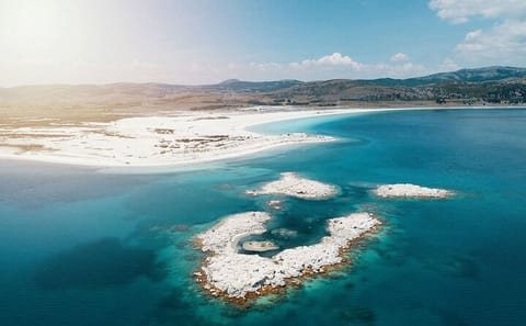 Guided Tour of Pamukkale, Hierapolis, and Salda Lake