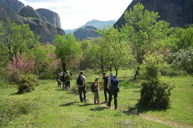Easy Hiking Adventure at Meteora 4