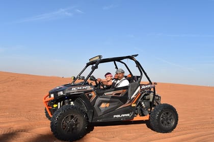 Dubai Private Red Dune Buggy Safari with BBQ Dinner in VIP Camp