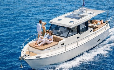Private Luxury Yacht Cruise around Santorini's Coastline