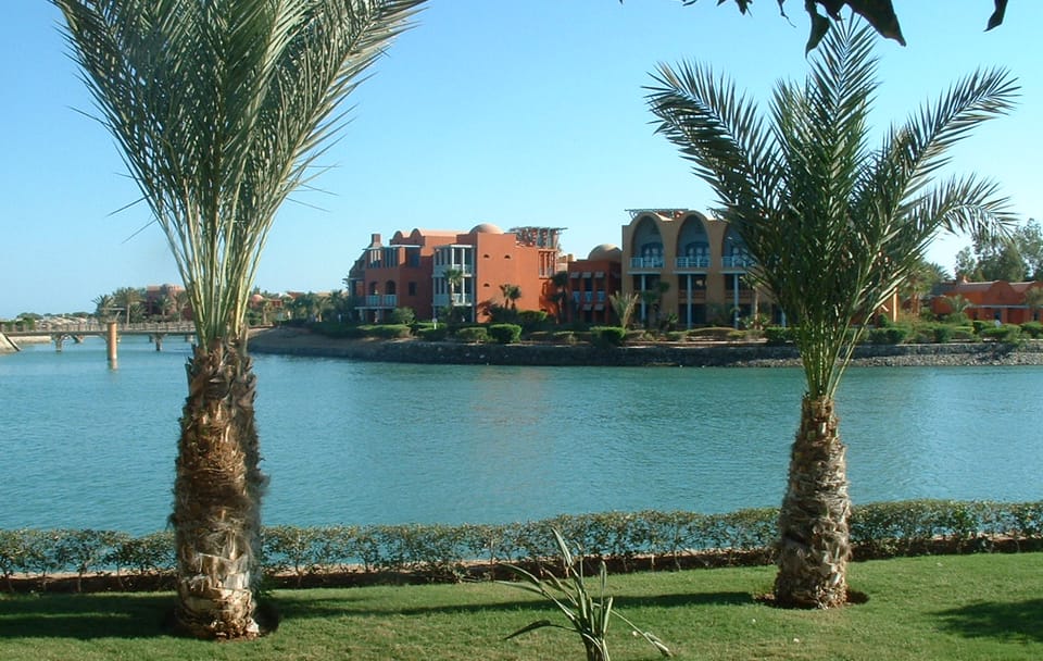 Egypt Explorer – Felucca cruise & Red Sea