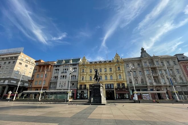 Private Zagreb Walking Tour with WWII Tunnels and Funicular Ride 5