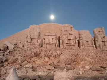Nemrut Full Moon