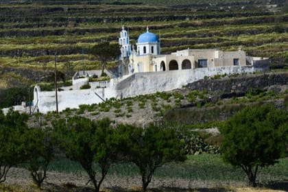 Santorini Traditional Villages and Akrotiri Excavations