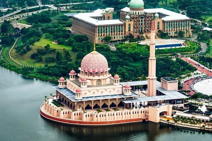 Putrajaya Tour with Boat Ride (Meet at Location)