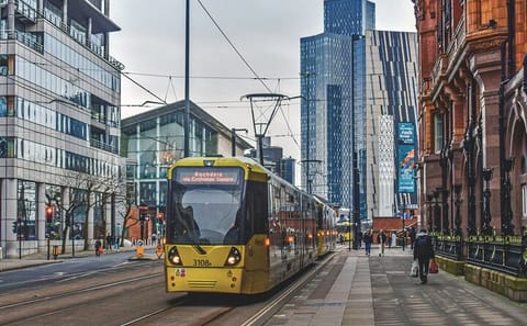 Private 2-Hour Walking Tour of Manchester's History and Culture
