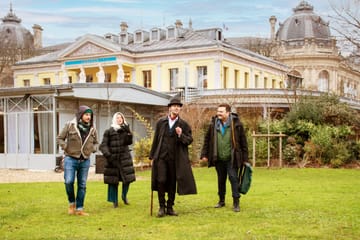 Immersive Walking Tour of Paris' Historic Landmarks