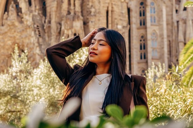 Timeless Barcelona: Your Personal Photoshoot