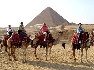 Allinclusive Half DayPrivateTour Giza PyramidsSphinx Ticke Lunch