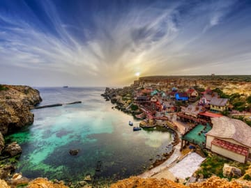 Afternoon Valletta Harbour Cruise and Free Time In Sliema (Including Guide and Transport)
