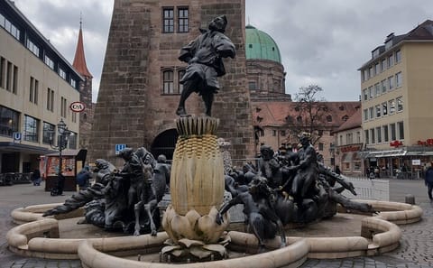 Day Trip from Munich to Nuremberg by Train with Guide