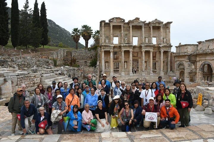 Ephesus Heritage Tour with Relaxing Turkish Bath and Local Lunch