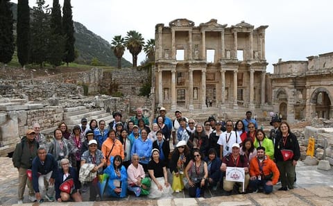 Ephesus Heritage Tour with Turkish Bath and Local Lunch