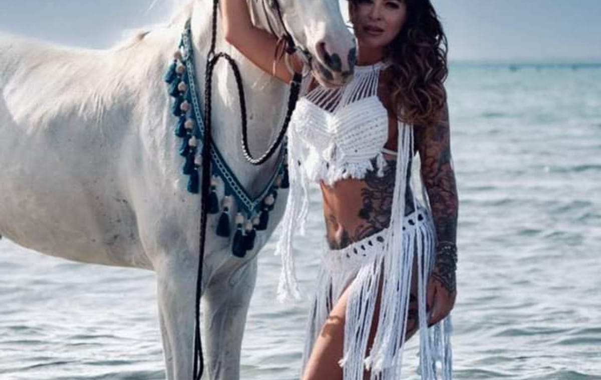 3-in-1 Horseback Riding: Desert + Beach + Horse Swimming + Photo/Video – Hurghada Duration: 3 hours