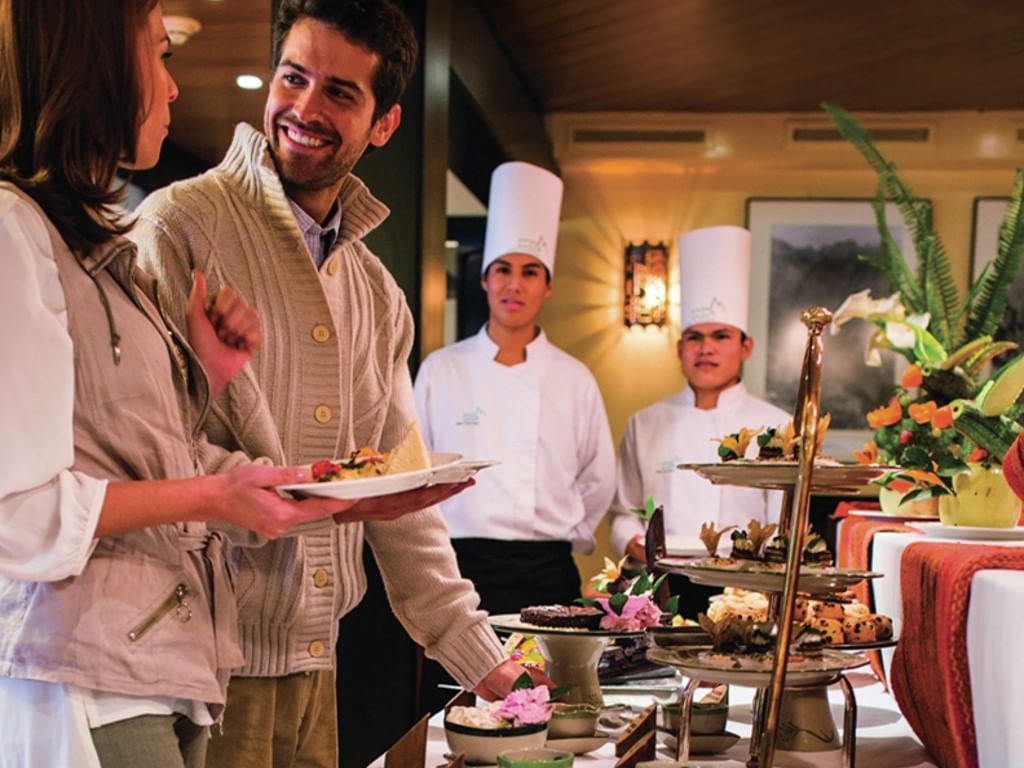 L'heure du thé au Belmond Sanctuary Lodge