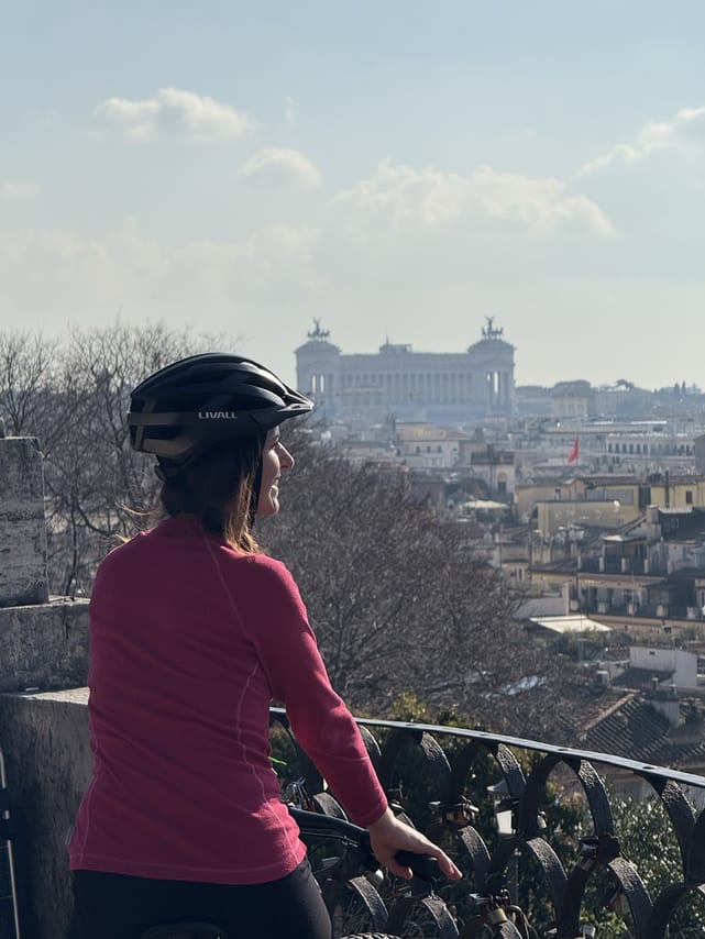 Villa Borghese Private E-Bike Tour & Optional Pic-nic chic 2