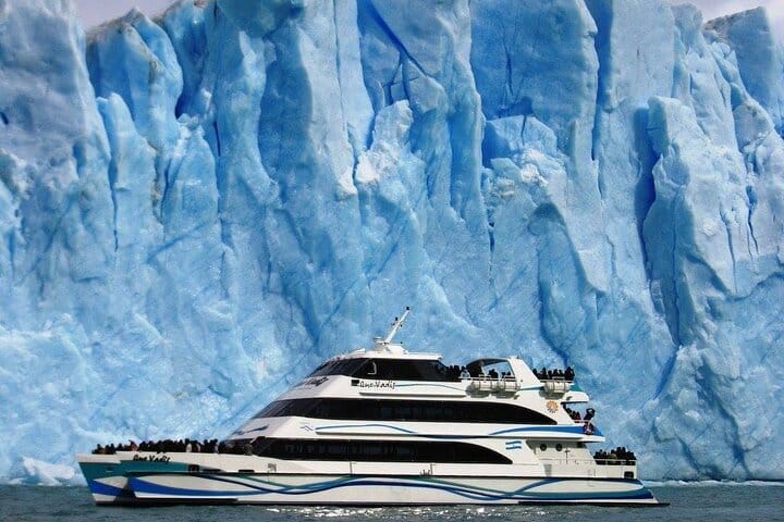 Glaciers Navigation: The highest glacier in the world Spegazzini 4