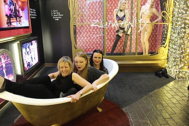Have a laugh in a bath at New York New York!
