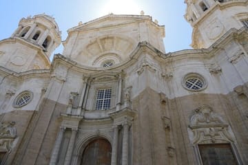 Private Walking Tour of Cádiz: Cathedral, Roman Theatre, and More