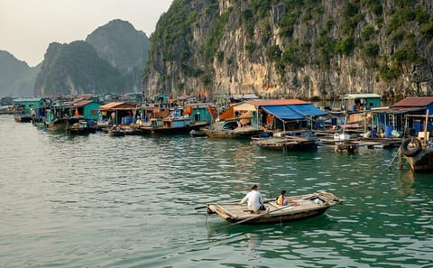 Boutique Cruises to Cat Ba Island & Lan Ha Bay from Hanoi (2D1N)