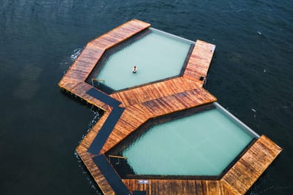 Waterfall & Warmth: Gufufoss & Vök Baths Tour from Seyðisfjörður Port