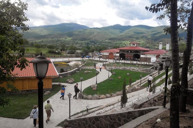 Private Day Tour in the Thracian Valley 5